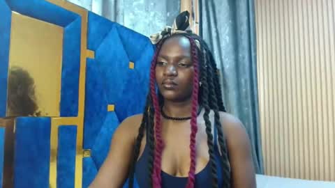 Snapshot of raven_luxe chatting on 02.05.26 Raven online show from 02.05.26