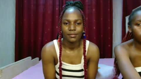 Snapshot of raven_luxe chatting on 02.21.26 Raven online show from 02.21.26