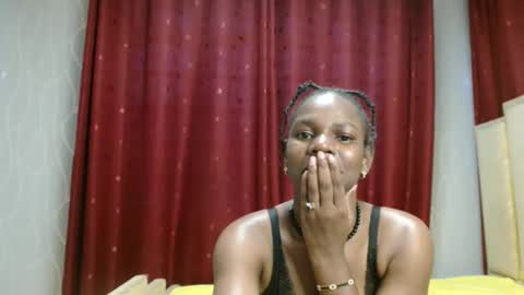 Snapshot of raven_luxe chatting on 03.08.26 Raven online show from 03.08.26