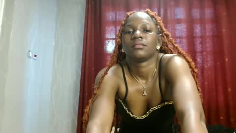 Snapshot of raven_luxe chatting on 03.14.26 Raven online show from 03.14.26