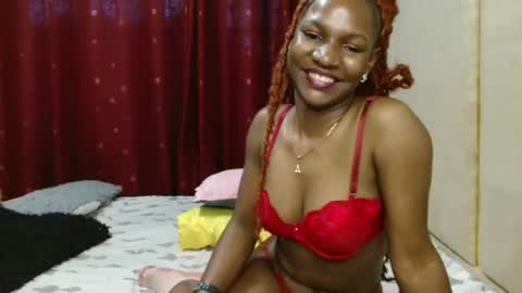 Snapshot of raven_luxe chatting on 03.22.26 Raven online show from 03.22.26