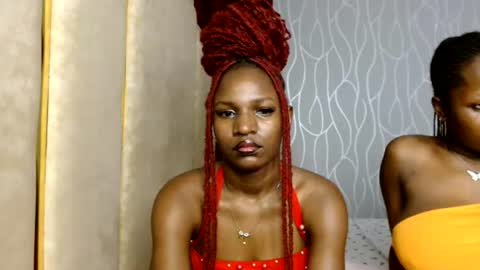 Snapshot of raven_luxe chatting on 06.14.26 Raven online show from 06.14.26
