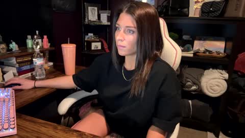 raven_ravish online show from 03.11.25