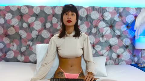 Snapshot of ravennocturne chatting on 01.03.25 Helena Viktoria Volkov online show from 01.03.25