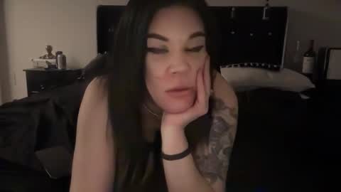 Raven Ray online show from 02.15.26