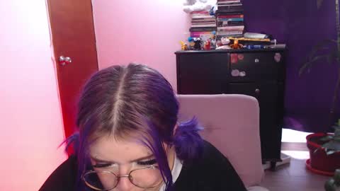 Snapshot of raventh_ chatting on 09.12.25 raventh_ online show from 09.12.25