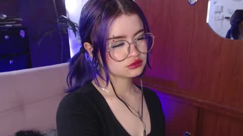 Snapshot of raventh_ chatting on 09.15.25 raventh_ online show from 09.15.25