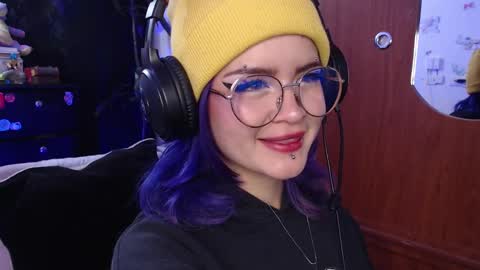 Snapshot of raventh_ chatting on 10.05.25 raventh_ online show from 10.05.25