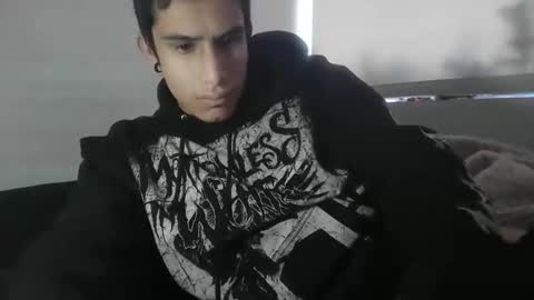 Snapshot of ravenxbat chatting on 12.02.25 ravenxbat online show from 12.02.25