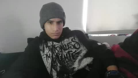 Snapshot of ravenxbat chatting on 12.03.25 ravenxbat online show from 12.03.25