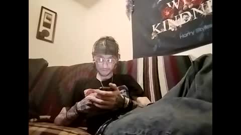 Snapshot of raver8142 chatting on 12.11.24 Raver online show from 12.11.24