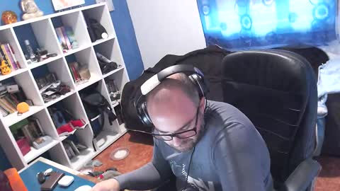 ravingr3d3 online show from 10.31.25