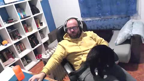 ravingr3d3 online show from 11.30.25