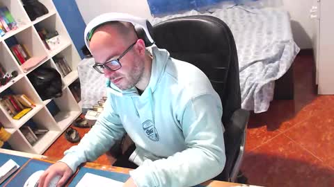 ravingr3d3 online show from 02.02.26