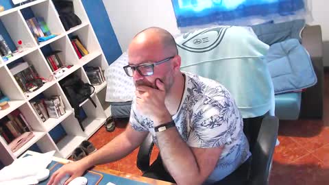 ravingr3d3 online show from 04.15.26