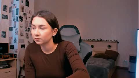 Alia Mereyn online show from 10.20.25