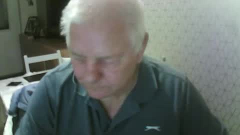Snapshot of ray47 chatting on 09.29.25 ray47 online show from 09.29.25