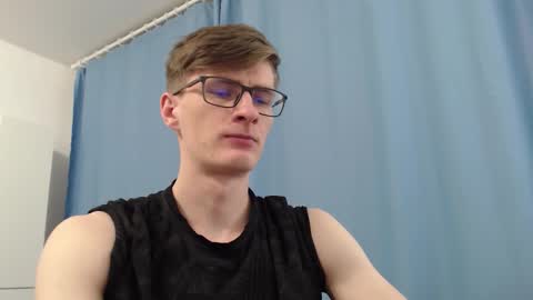 Snapshot of ray_booy chatting on 10.03.25 Ray Booy online show from 10.03.25