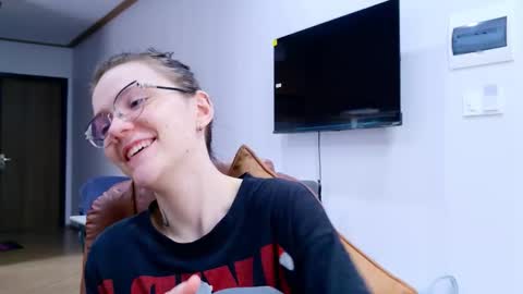 Snapshot of ray_lol chatting on 01.17.26 Ray-Ray online show from 01.17.26