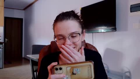 Snapshot of ray_lol chatting on 01.19.26 Ray-Ray online show from 01.19.26