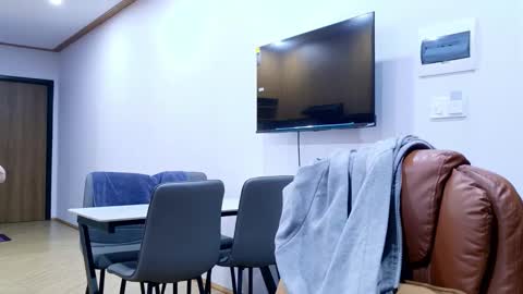 Snapshot of ray_lol chatting on 01.19.26 Ray-Ray online show from 01.19.26