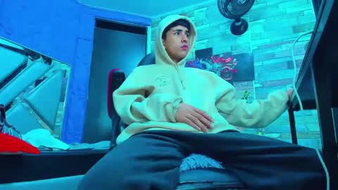 rayan_black online show from 12.16.24