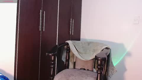 Snapshot of raydevil_ chatting on 01.16.25 Rayn online show from 01.16.25