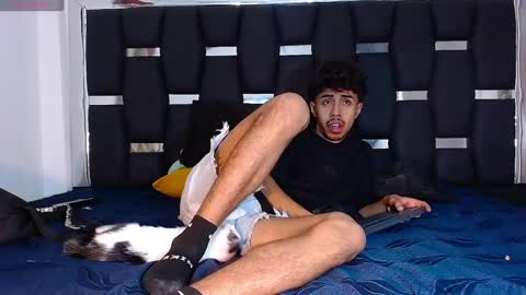 Snapshot of raydevil_ chatting on 02.18.25 Rayn online show from 02.18.25