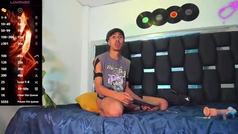 Snapshot of raydevil_ chatting on 02.20.25 Rayn online show from 02.20.25