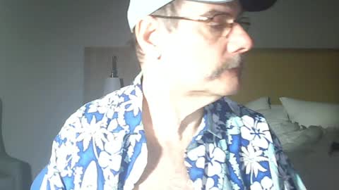 Snapshot of raylene4u2 chatting on 12.06.24 Ray online show from 12.06.24