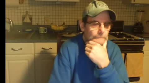 Snapshot of raylene4u2 chatting on 01.15.25 Ray online show from 01.15.25