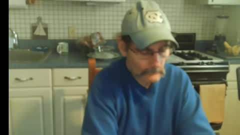 Snapshot of raylene4u2 chatting on 02.11.25 Ray online show from 02.11.25