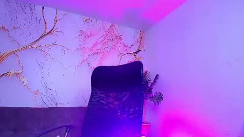 raylin_escobar online show from 06.17.26