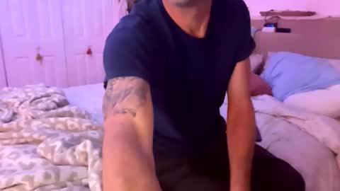 Snapshot of raymag444 chatting on 02.01.26 raymag444 online show from 02.01.26