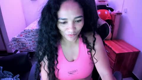 Snapshot of rayza_mature_ chatting on 06.04.26 Danna online show from 06.04.26