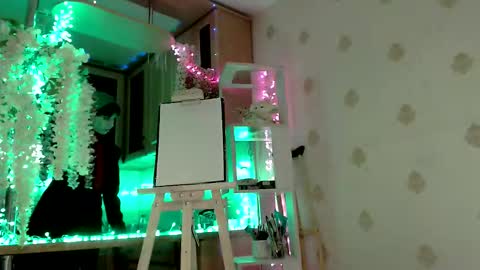 Snapshot of raziel_haze chatting on 10.23.25 Yrriel Strife Candy-Demon Caveboy mr. Cringe online show from 10.23.25