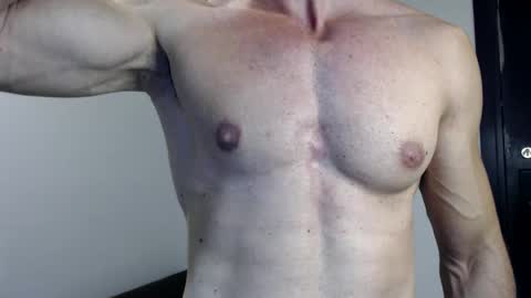 Snapshot of razorramon13 chatting on 01.11.25 razorramon13 online show from 01.11.25