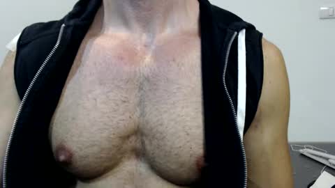 Snapshot of razorramon13 chatting on 02.01.25 razorramon13 online show from 02.01.25