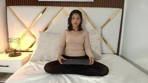 DONCELLA online show from 02.22.26