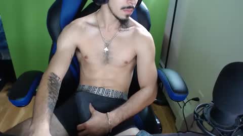 Snapshot of realace9 chatting on 09.24.25 realace9 online show from 09.24.25