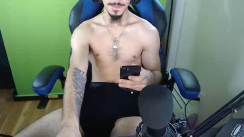 Snapshot of realace9 chatting on 10.06.25 realace9 online show from 10.06.25