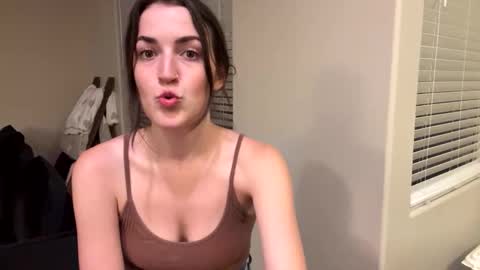 Snapshot of realbeccablair chatting on 05.14.26 realbeccablair online show from 05.14.26