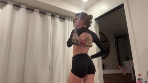 Jade  online show from 01.03.25