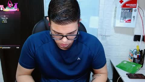 Snapshot of realjoel chatting on 04.10.26 Joel online show from 04.10.26