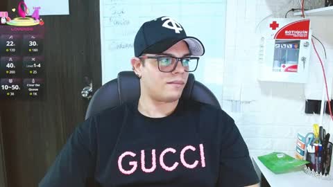 Snapshot of realjoel chatting on 04.11.26 Joel online show from 04.11.26