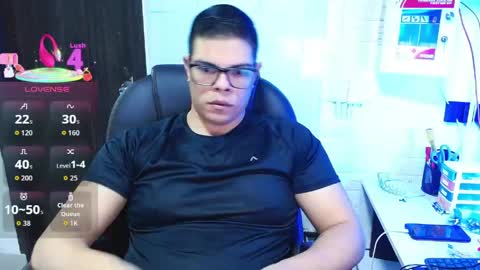 Snapshot of realjoel chatting on 05.11.26 Joel online show from 05.11.26