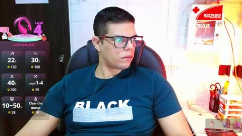 Snapshot of realjoel chatting on 05.12.26 Joel online show from 05.12.26