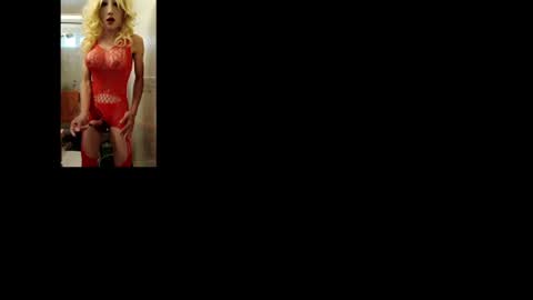 Snapshot of realrenealee732720 chatting on 06.25.26 Real Renea Lee online show from 06.25.26