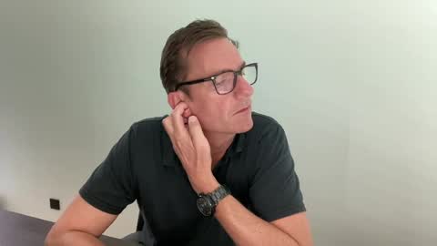 Snapshot of realstuff_ chatting on 06.19.26 realstuff_ online show from 06.19.26