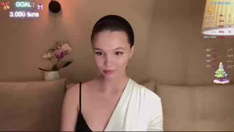 Snapshot of realsupermichael chatting on 12.30.24 AliceEve online show from 12.30.24